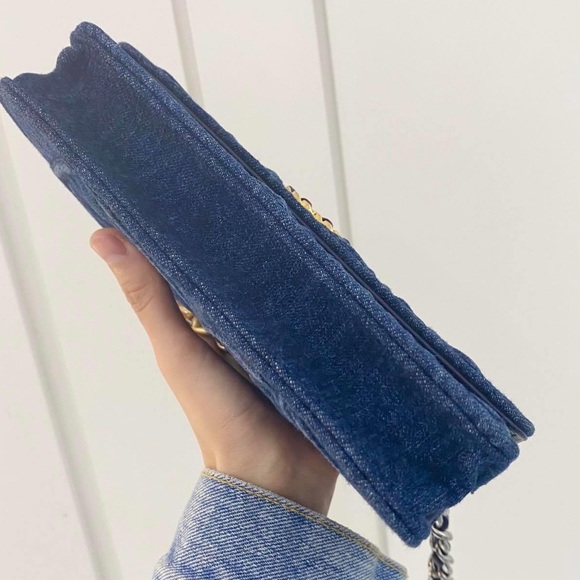 💓Sold💓Chanel 19 WOC - Picture 8 of 16